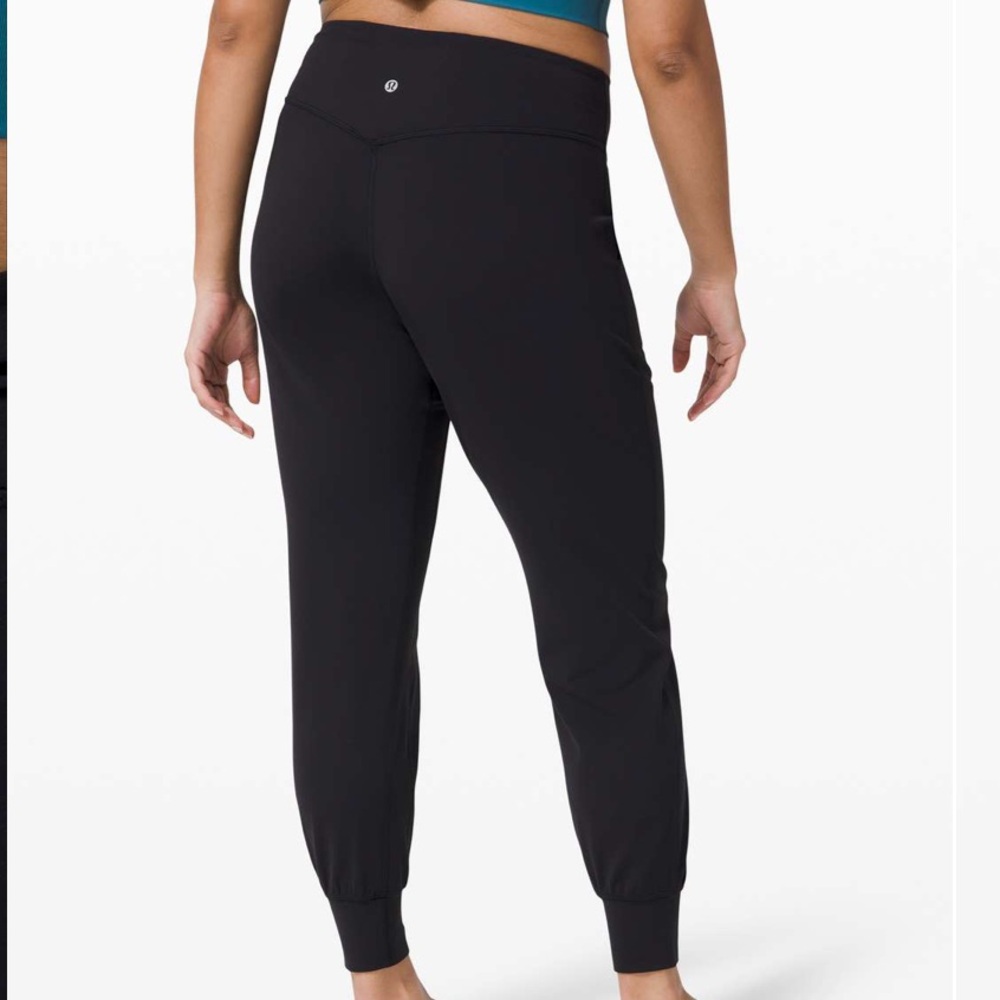 Lululemon Align Joggers 28’ - Picture 2 of 3
